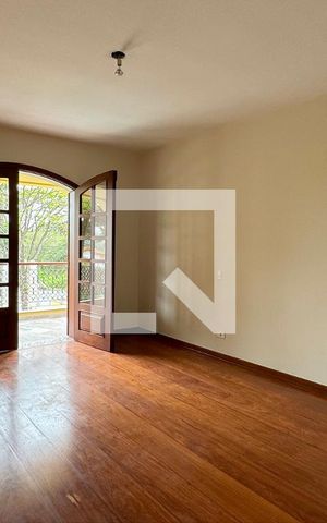 Casa de condomínio à venda com 630m², 4 quartos e 2 vagasSuíte 1