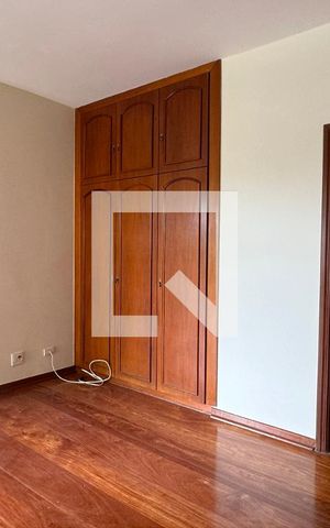 Casa de condomínio à venda com 630m², 4 quartos e 2 vagasSuíte 4