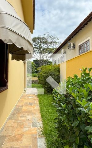 Casa de condomínio à venda com 630m², 4 quartos e 2 vagasCorredor