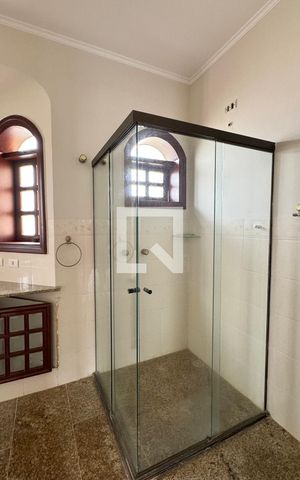 Casa de condomínio à venda com 630m², 4 quartos e 2 vagasBanheiro da Suíte 1