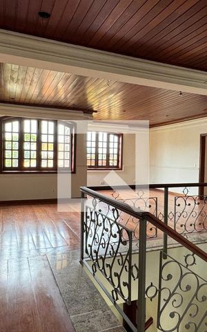 Casa de condomínio à venda com 630m², 4 quartos e 2 vagasHall