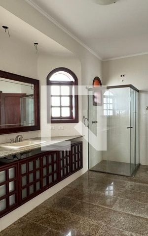 Casa de condomínio à venda com 630m², 4 quartos e 2 vagasBanheiro da Suíte 1