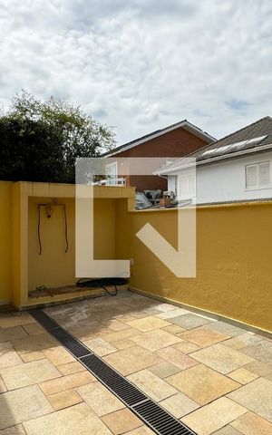 Casa de condomínio à venda com 630m², 4 quartos e 2 vagasÁrea de Serviço