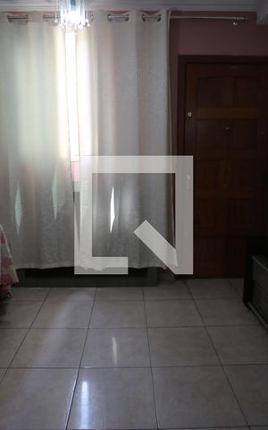 Apartamento para alugar com 42m², 2 quartos e 1 vagaSala