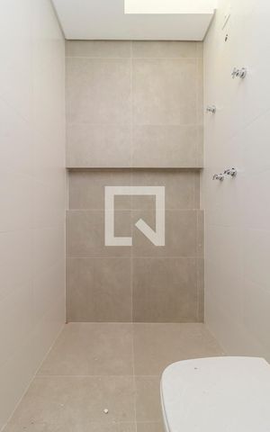 Casa de condomínio à venda com 455m², 4 quartos e 4 vagas Casa de condomínio à venda com 455m², 4 quartos e 4 vagasSuíte 2 - Banheiro