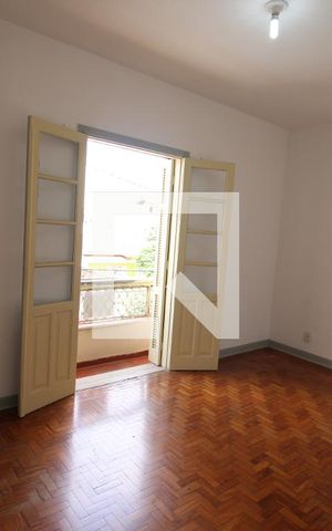 Casa para alugar com 81m², 2 quartos e sem vagaSala