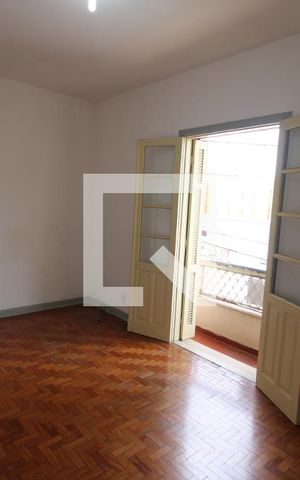 Casa para alugar com 81m², 2 quartos e sem vagaSala