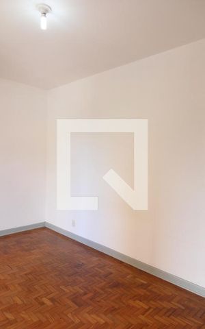 Casa para alugar com 81m², 2 quartos e sem vagaSala