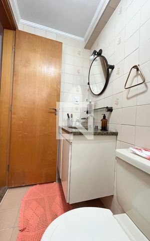 Apartamento à venda com 80m², 3 quartos e 1 vaga Apartamento à venda com 80m², 3 quartos e 1 vagaBanheiro