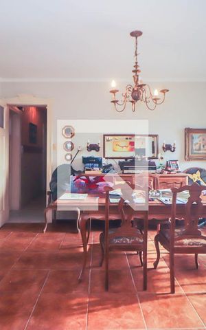 Apartamento à venda com 151m², 3 quartos e 1 vaga Apartamento à venda com 151m², 3 quartos e 1 vagaSala