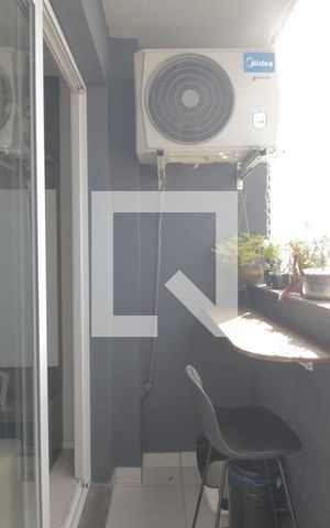 Apartamento à venda com 56m², 2 quartos e 1 vagaSacada