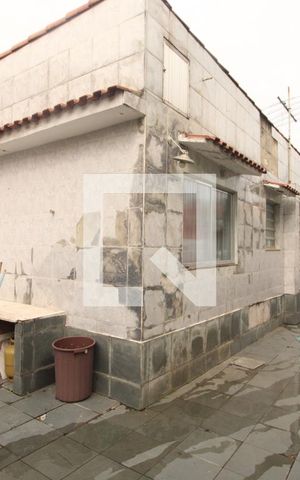 Casa à venda com 0m², 3 quartos e 3 vagasFachada