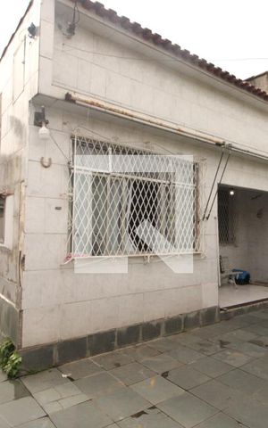 Casa à venda com 0m², 3 quartos e 3 vagasFachada