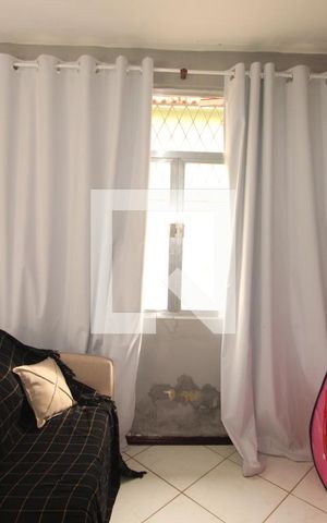 Casa à venda com 0m², 3 quartos e 3 vagasSala