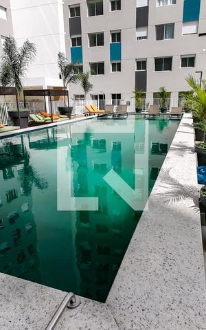 Studio à venda com 36m², 1 quarto e sem vaga Studio à venda com 36m², 1 quarto e sem vagaÁrea comum - Piscina