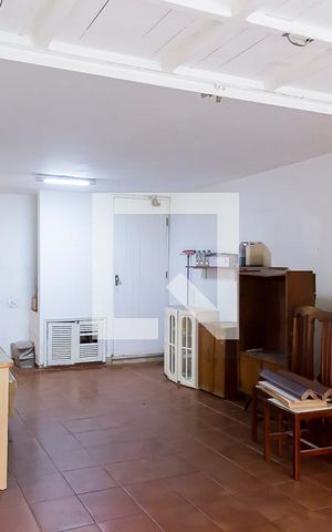 Casa para alugar com 300m², 3 quartos e 5 vagas Casa para alugar com 300m², 3 quartos e 5 vagasGaragem