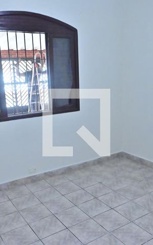Casa para alugar com 90m², 3 quartos e 2 vagasQuarto 