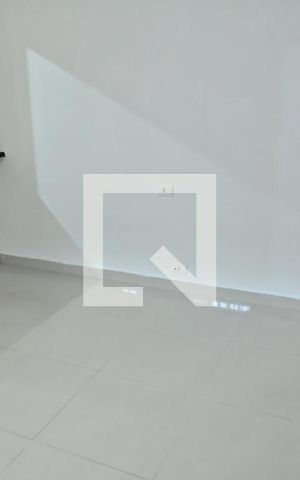 Casa para alugar com 90m², 3 quartos e 2 vagassala