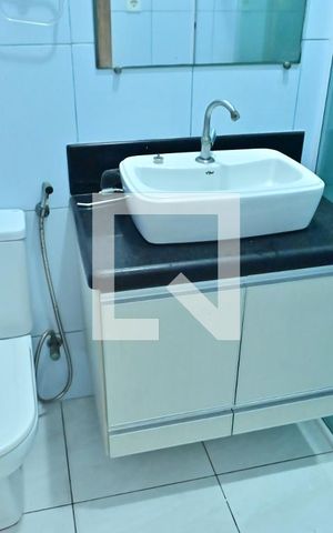 Casa para alugar com 90m², 3 quartos e 2 vagasBanheiro 