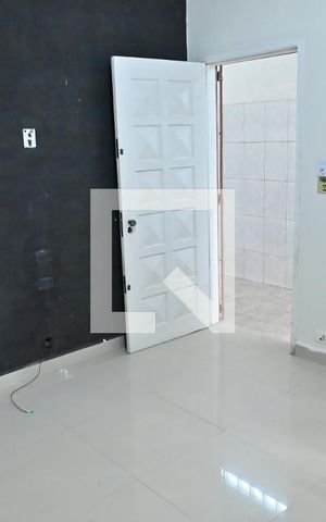 Casa para alugar com 90m², 3 quartos e 2 vagassala