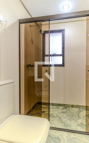 Apartamento para alugar com 245m², 4 quartos e 3 vagasBanheiro da Suíte 1
