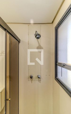 Apartamento para alugar com 245m², 4 quartos e 3 vagasBanheiro da Suíte 1