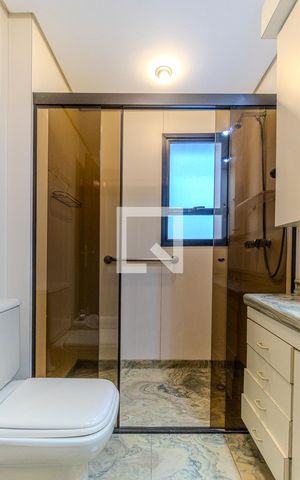 Apartamento para alugar com 245m², 4 quartos e 3 vagasBanheiro da Suíte 2