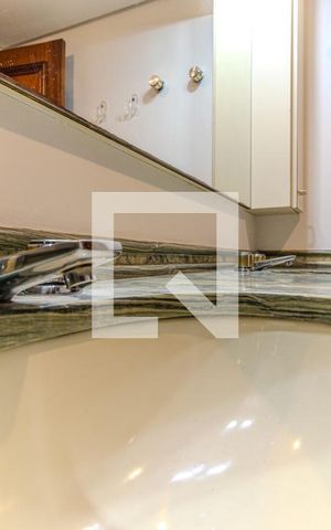 Apartamento para alugar com 245m², 4 quartos e 3 vagasBanheiro da Suíte 3