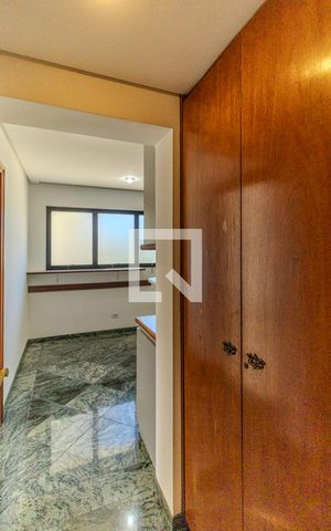 Apartamento para alugar com 245m², 4 quartos e 3 vagasCopa
