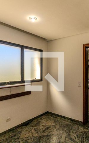 Apartamento para alugar com 245m², 4 quartos e 3 vagasCopa