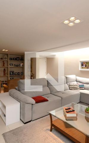 Casa à venda com 167m², 4 quartos e 2 vagasSala
