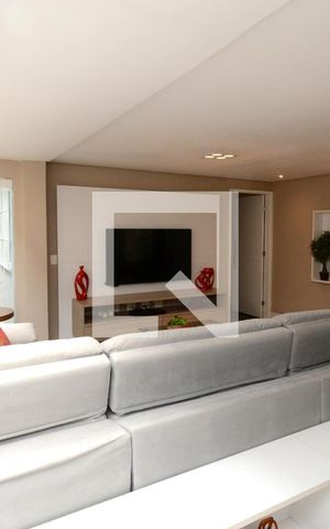 Casa à venda com 167m², 4 quartos e 2 vagasSala