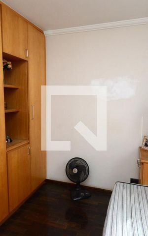 Casa à venda com 167m², 4 quartos e 2 vagasQuarto 4
