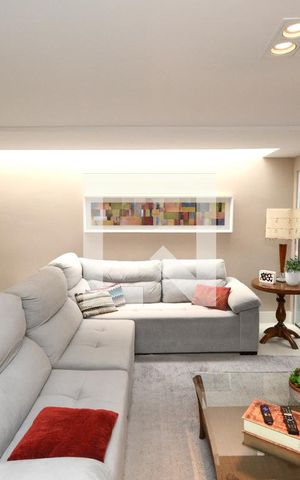 Casa à venda com 167m², 4 quartos e 2 vagasSala