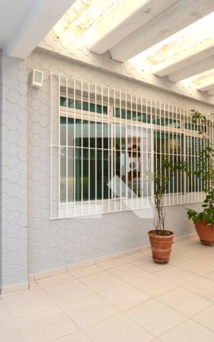 Casa à venda com 167m², 4 quartos e 2 vagasGaragem
