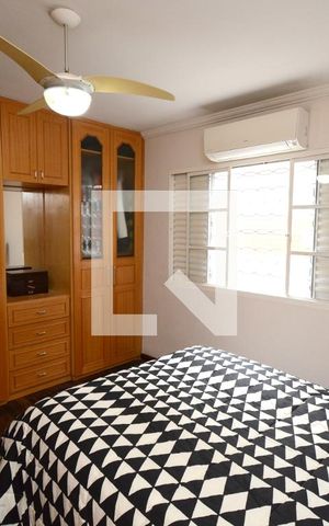 Casa à venda com 167m², 4 quartos e 2 vagasSuíte 1