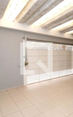 Casa à venda com 167m², 4 quartos e 2 vagasGaragem