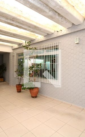 Casa à venda com 167m², 4 quartos e 2 vagasGaragem
