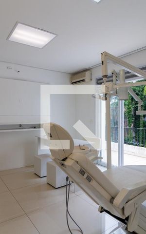 Casa à venda com 2000m², 4 quartos e 5 vagas Casa à venda com 2000m², 4 quartos e 5 vagasSuíte 3