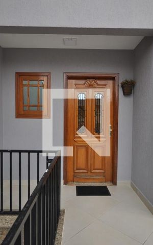 Casa para alugar com 300m², 3 quartos e 3 vagasHall de entrada