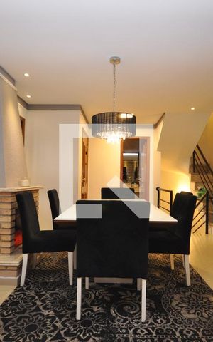 Casa para alugar com 300m², 3 quartos e 3 vagasSala