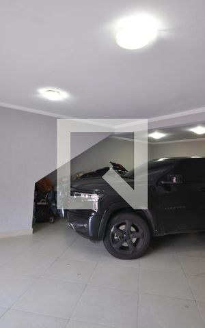 Casa para alugar com 300m², 3 quartos e 3 vagasGaragem