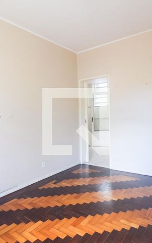 Apartamento à venda com 60m², 2 quartos e 1 vaga Apartamento à venda com 60m², 2 quartos e 1 vagaSala