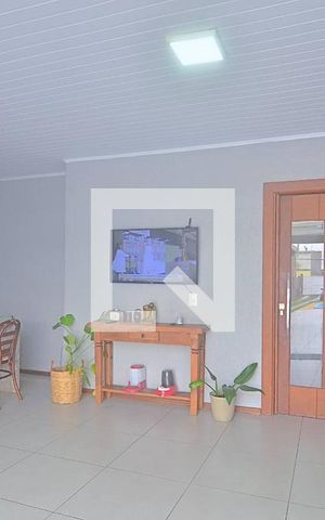 Casa à venda com 132m², 3 quartos e 5 vagas Casa à venda com 132m², 3 quartos e 5 vagasSala 1