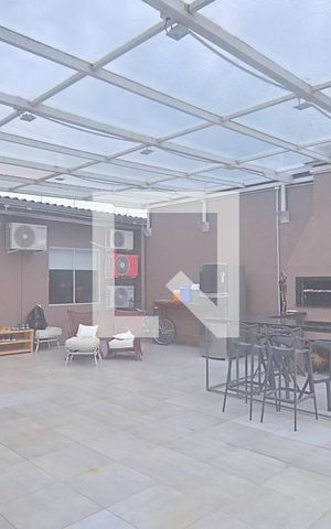 Casa à venda com 132m², 3 quartos e 5 vagas Casa à venda com 132m², 3 quartos e 5 vagasEspaço Gourmet