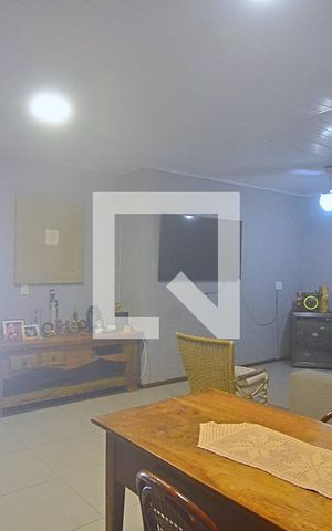 Casa à venda com 132m², 3 quartos e 5 vagas Casa à venda com 132m², 3 quartos e 5 vagasSala 2
