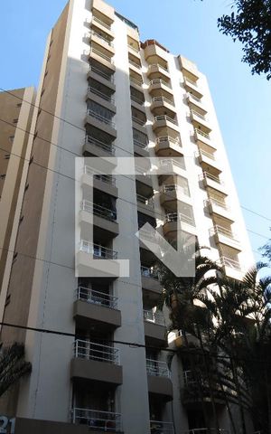 Apartamento para alugar com 65m², 2 quartos e 1 vagaFachada