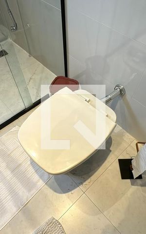 Casa à venda com 166m², 3 quartos e 4 vagasBanheiro