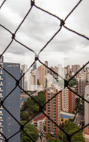 Apartamento à venda com 240m², 5 quartos e 3 vagas Apartamento à venda com 240m², 5 quartos e 3 vagasVaranda da Suíte 4 - Vista