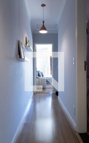 Casa à venda com 160m², 3 quartos e 2 vagasCorredor